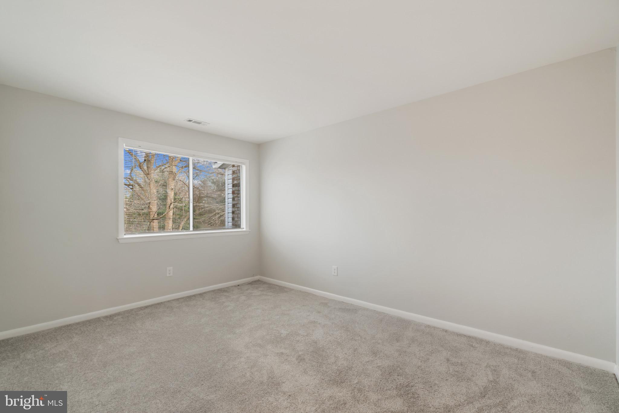 BAY HILLS TANGLEWOOD II - Residential Lease