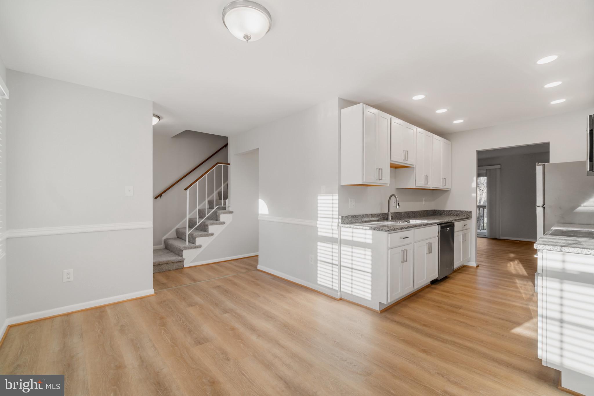 BAY HILLS TANGLEWOOD II - Residential Lease