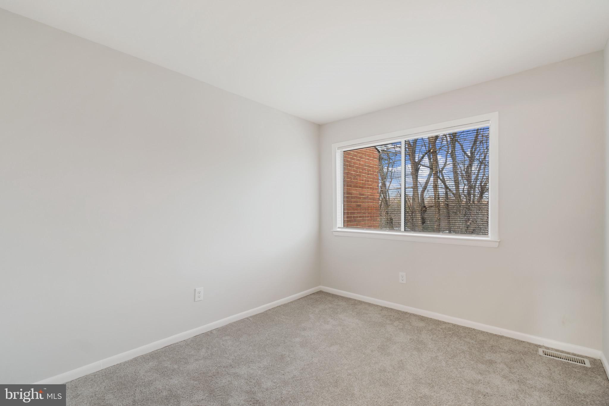 BAY HILLS TANGLEWOOD II - Residential Lease