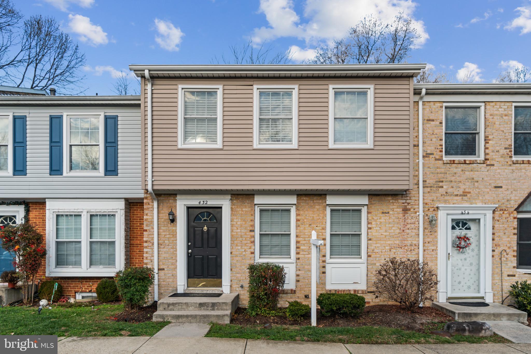 BAY HILLS TANGLEWOOD II - Residential Lease