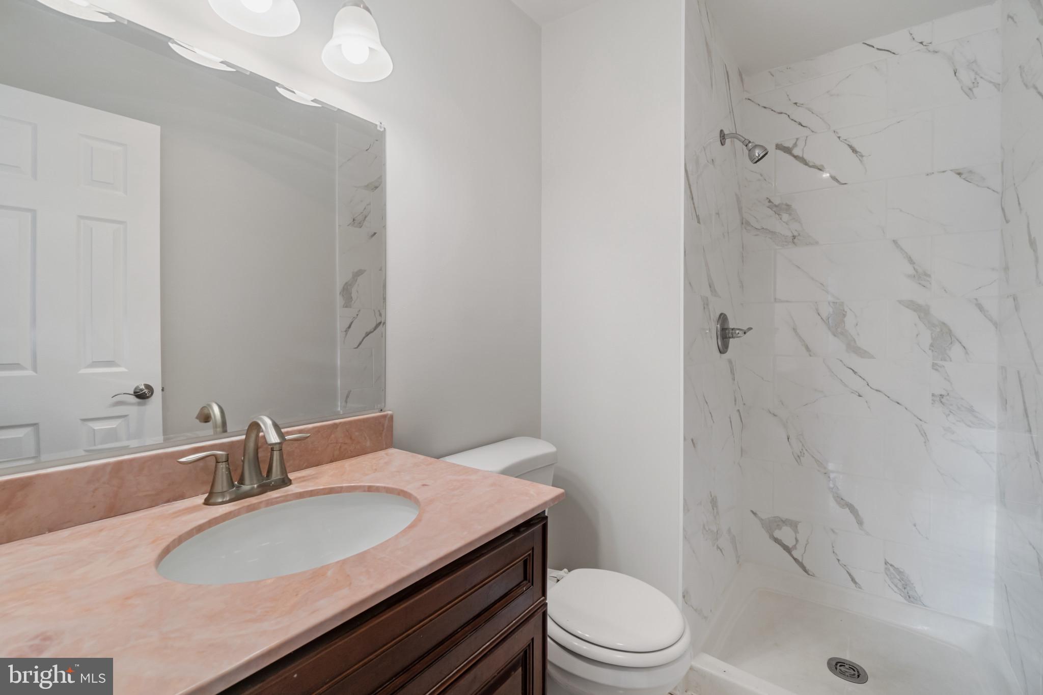 BAY HILLS TANGLEWOOD II - Residential Lease