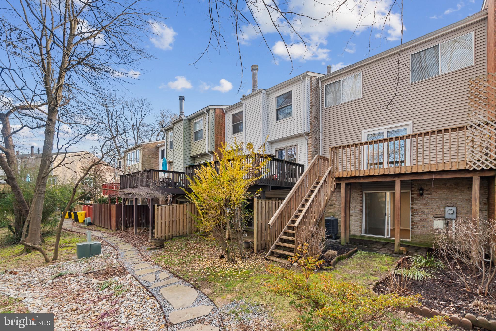 BAY HILLS TANGLEWOOD II - Residential Lease