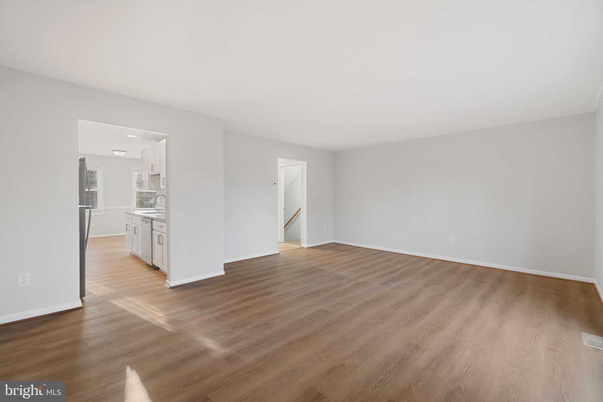 BAY HILLS TANGLEWOOD II - Residential Lease