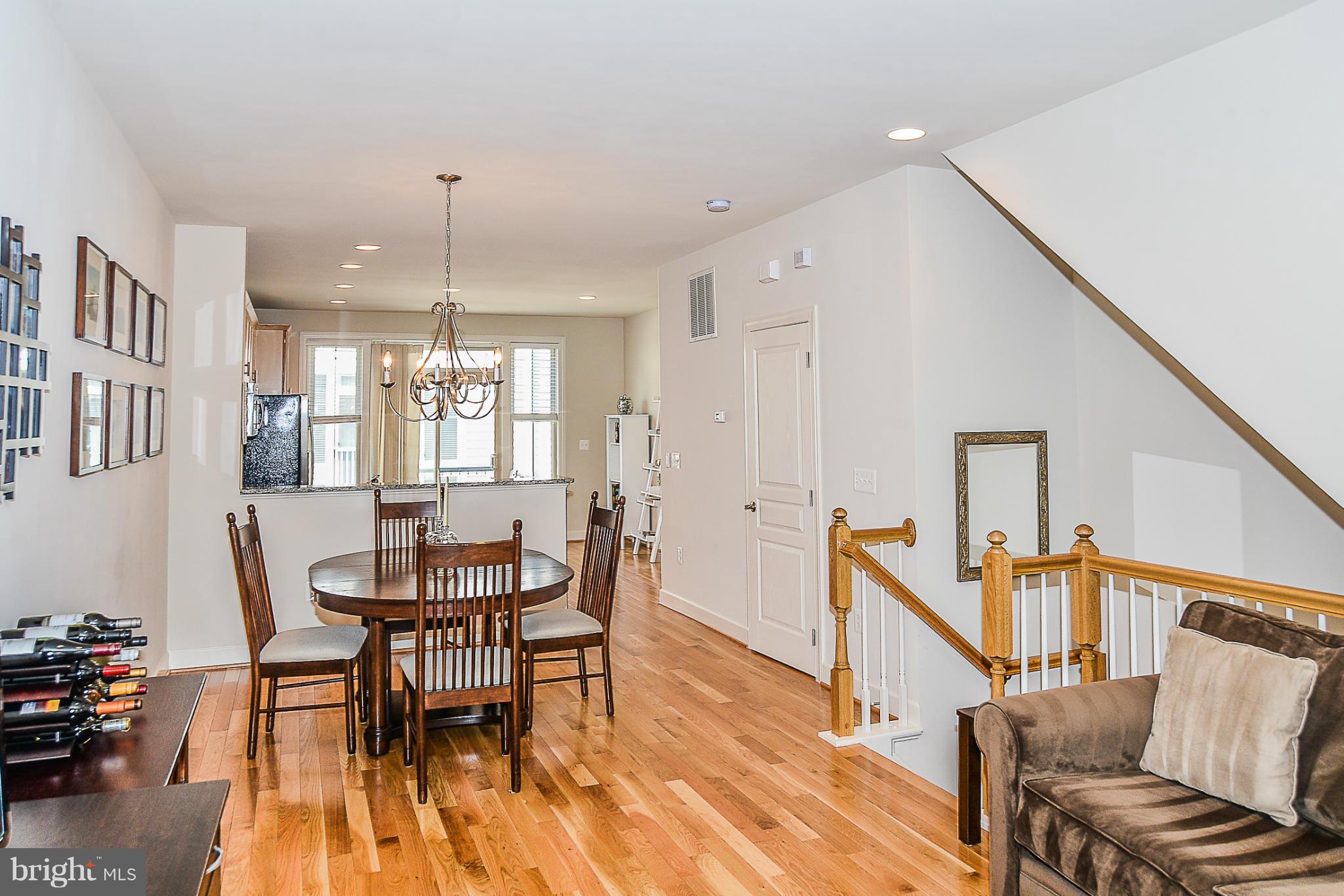 SHIRLINGTON CREST - Residential