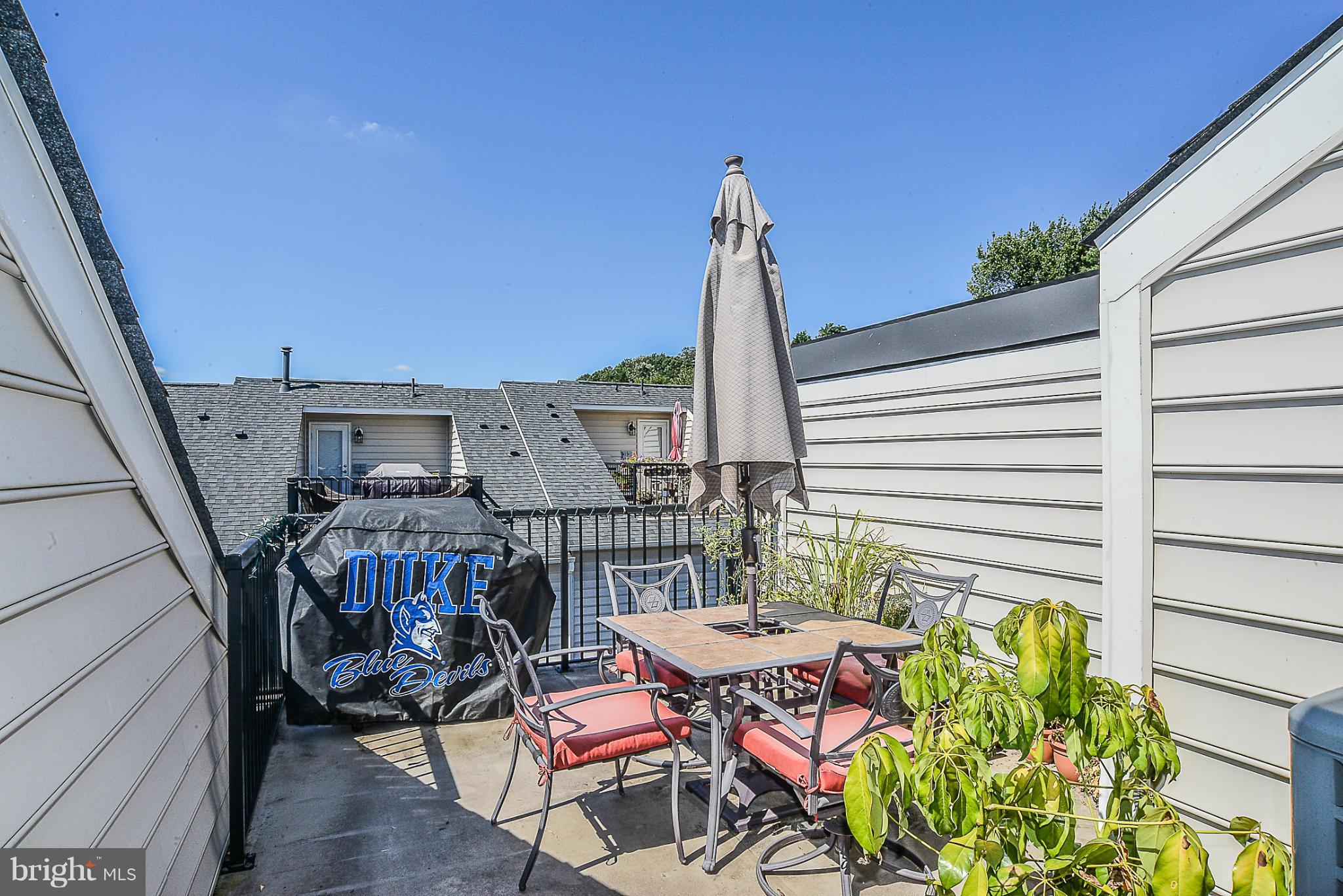 SHIRLINGTON CREST - Residential