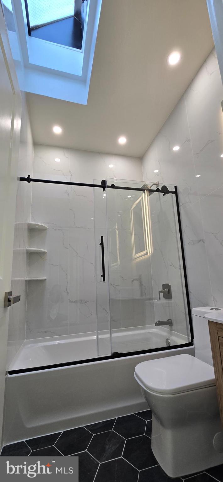 POINT BREEZE - Residential