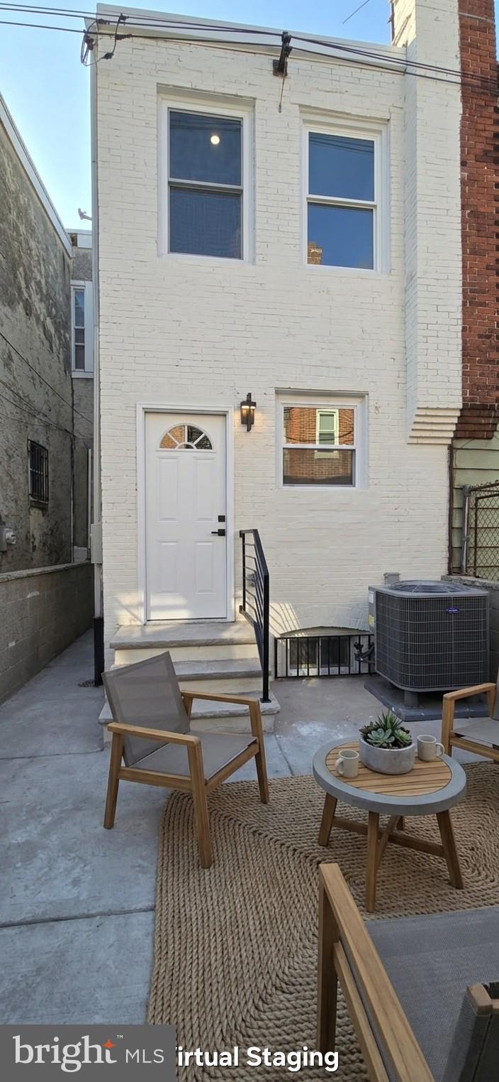 POINT BREEZE - Residential