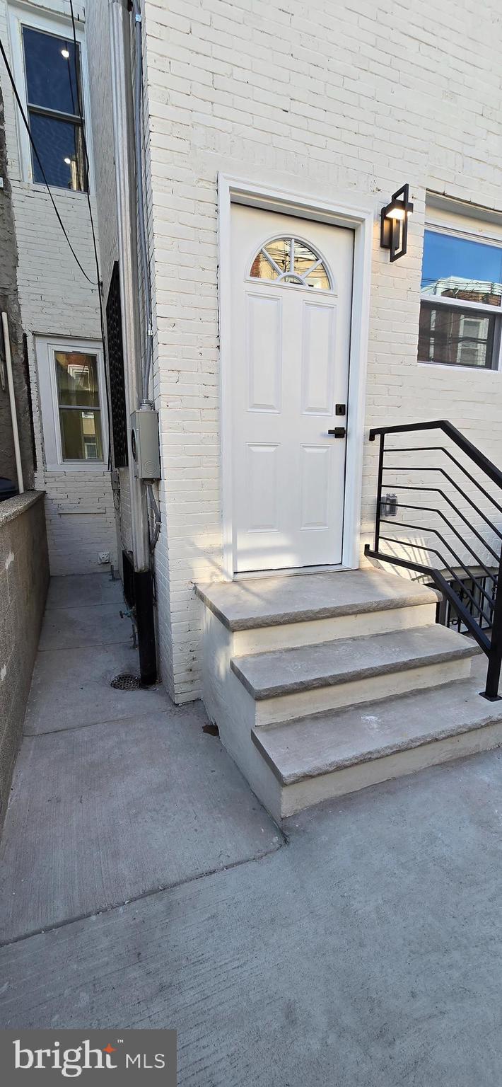 POINT BREEZE - Residential