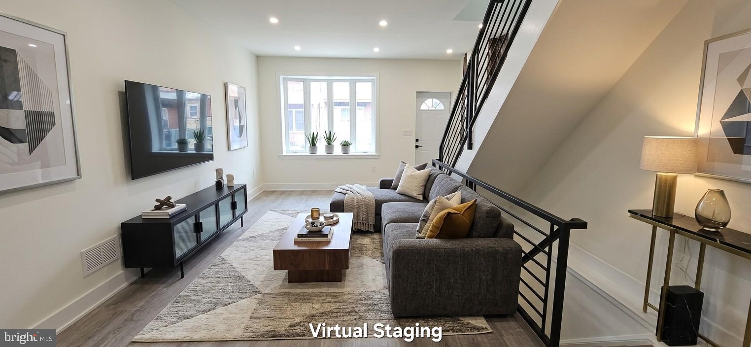 POINT BREEZE - Residential