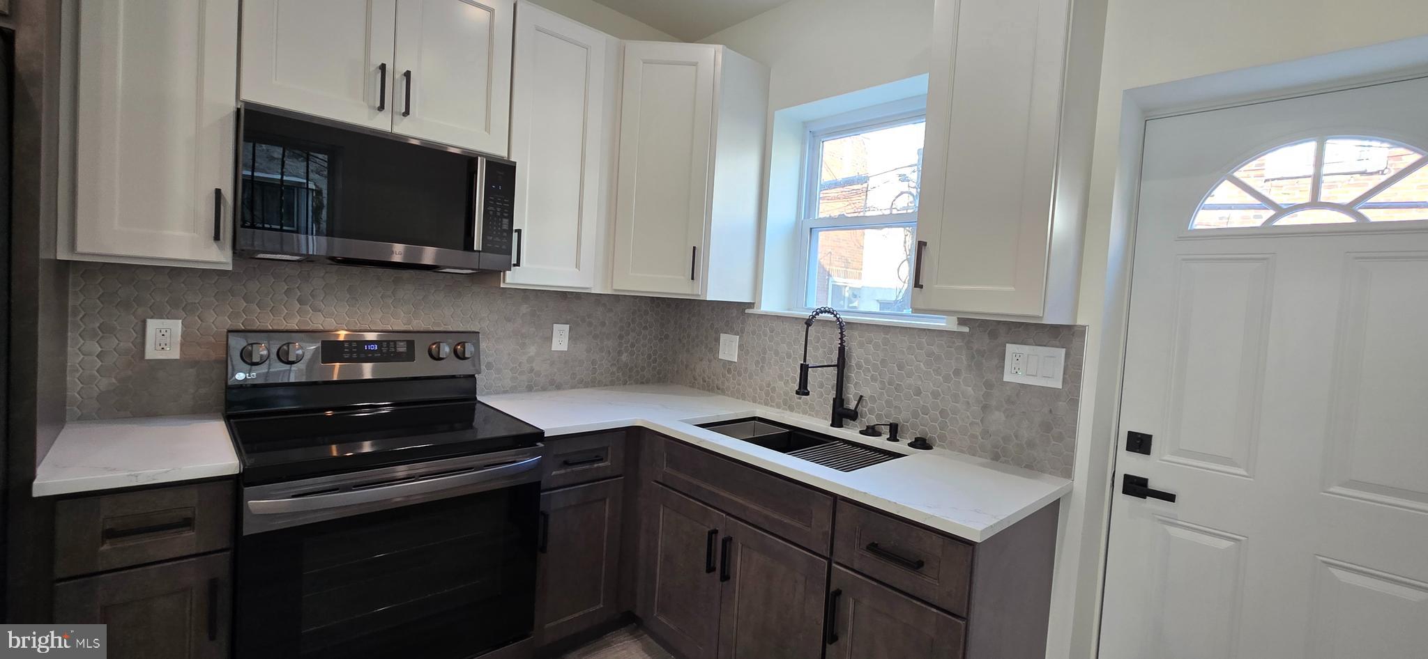 POINT BREEZE - Residential