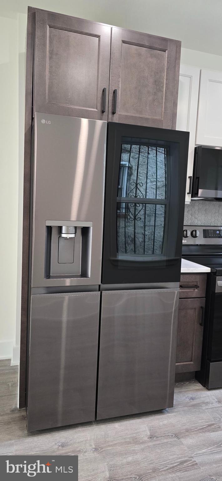 POINT BREEZE - Residential