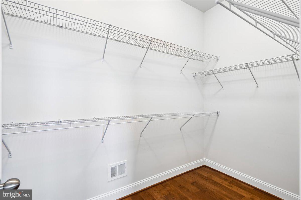 VILLAGE GREENS - Residential