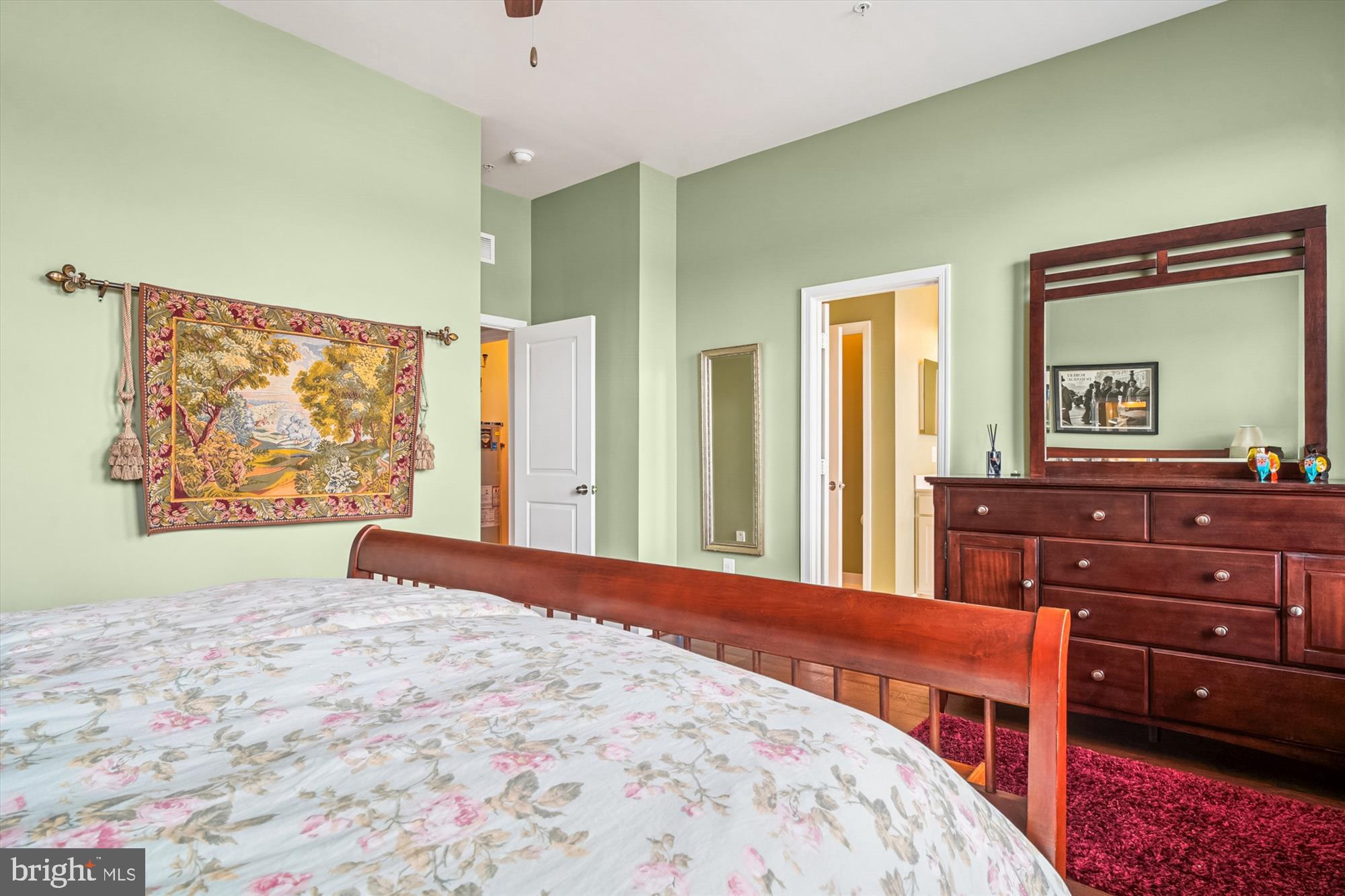 VILLAGE GREENS - Residential