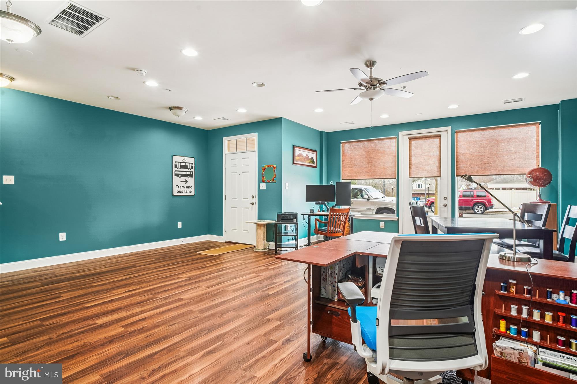 VILLAGE GREENS - Residential