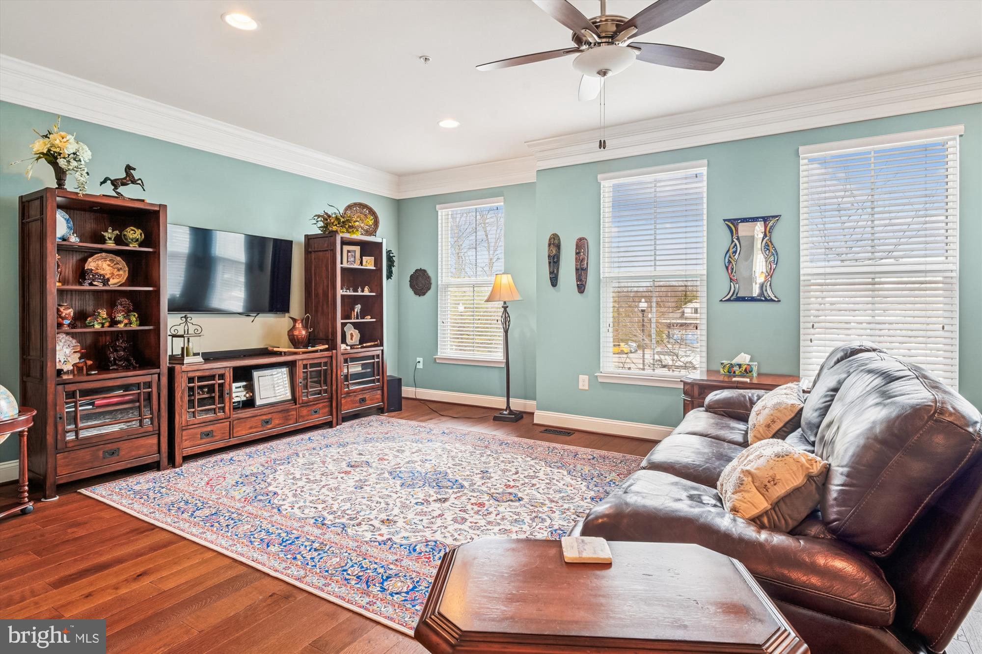 VILLAGE GREENS - Residential