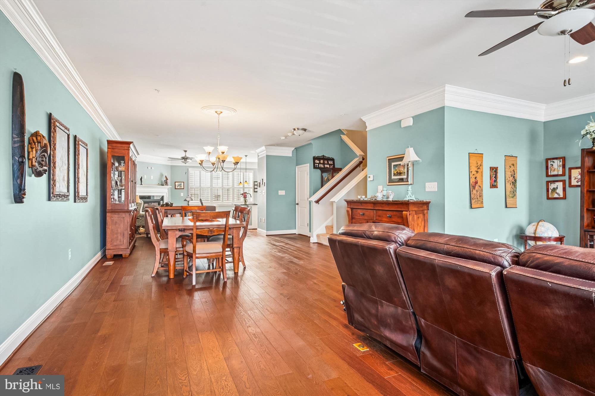 VILLAGE GREENS - Residential