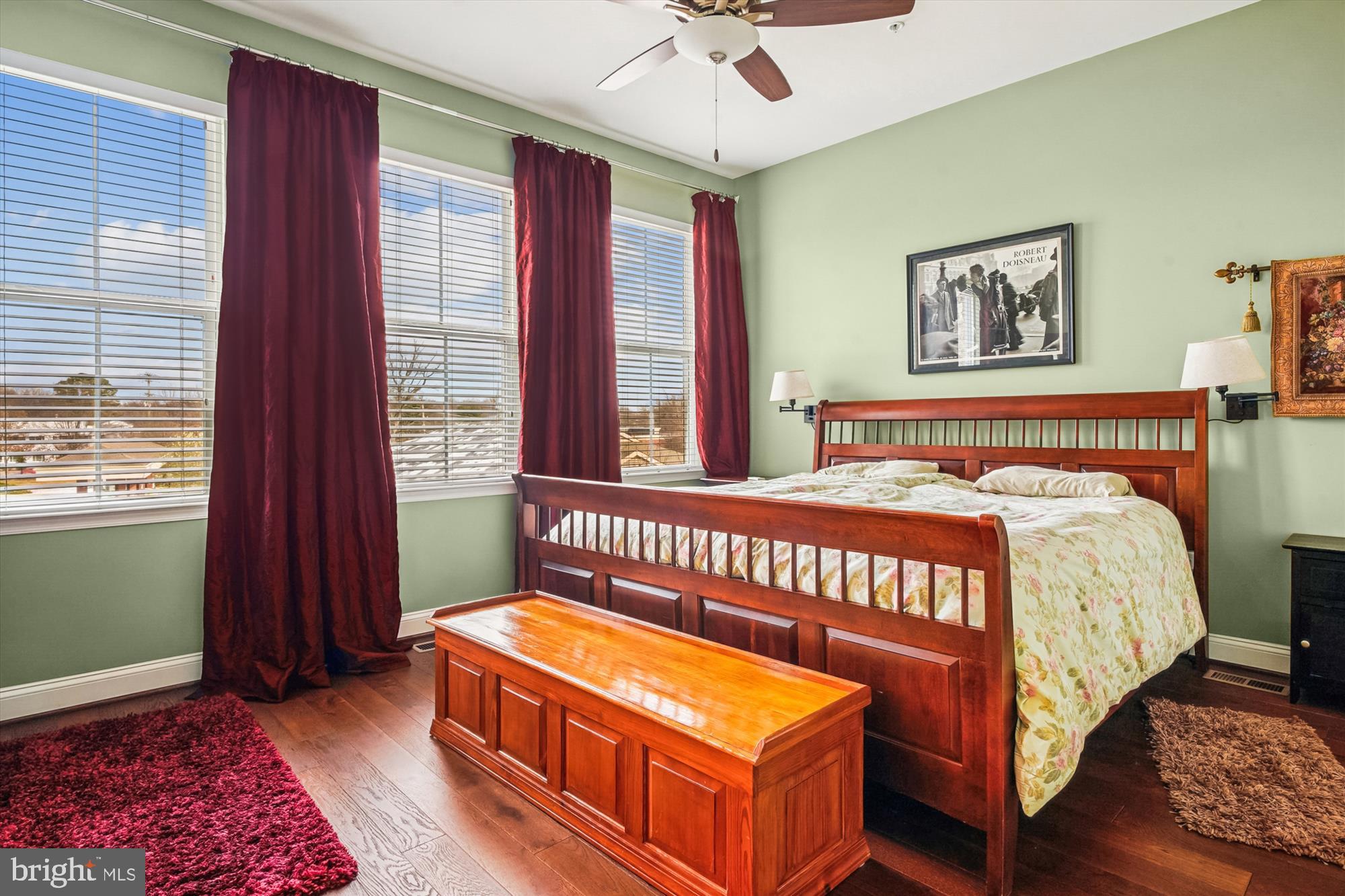 VILLAGE GREENS - Residential