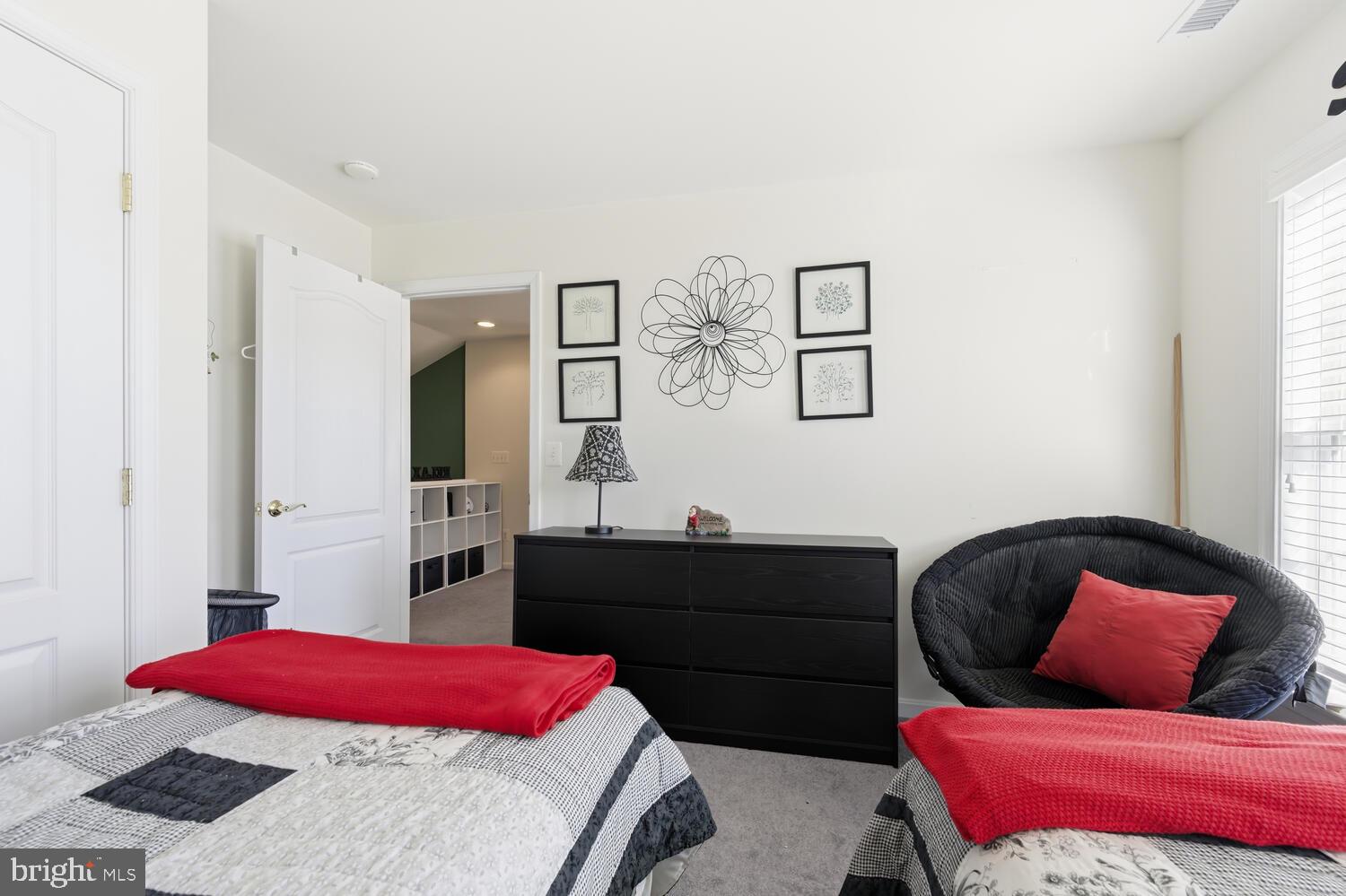 EASTON CLUB EAST - Residential