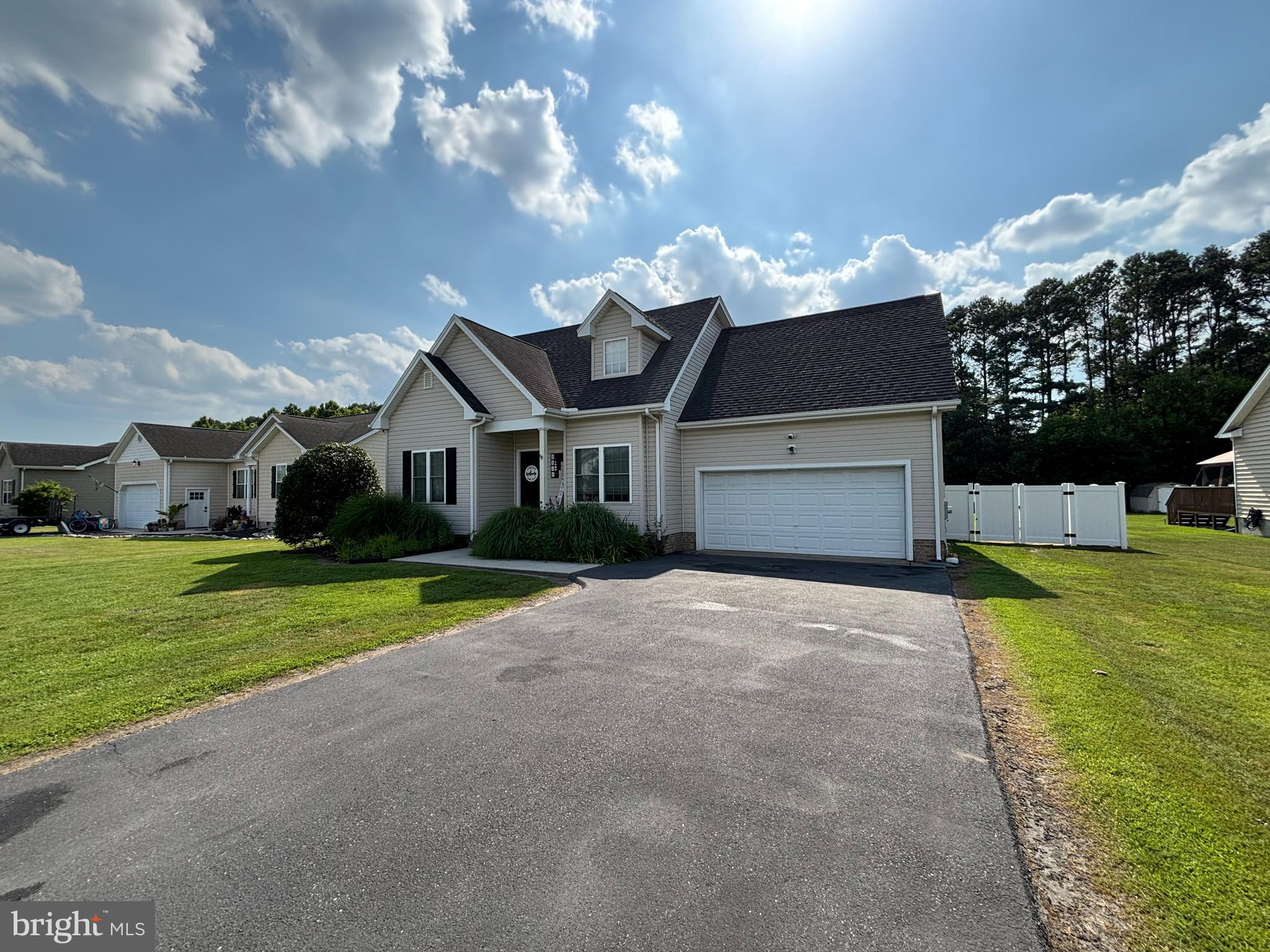 8846 LENNOX DRIVE