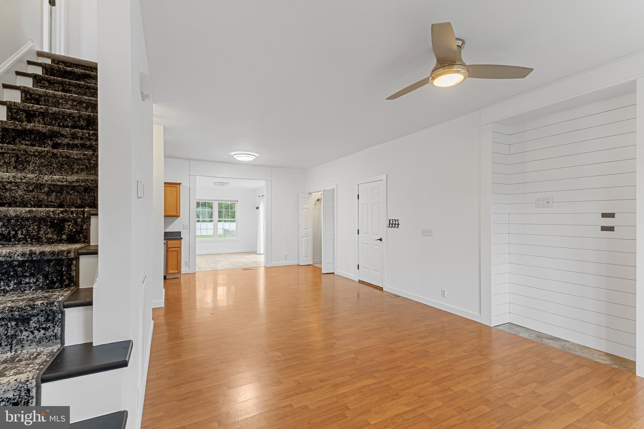 8846 LENNOX DRIVE