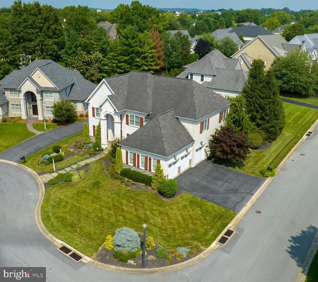 Photo of 667 GOOSE NECK DR, LITITZ, PA 17543 (MLS # PALA2038146)