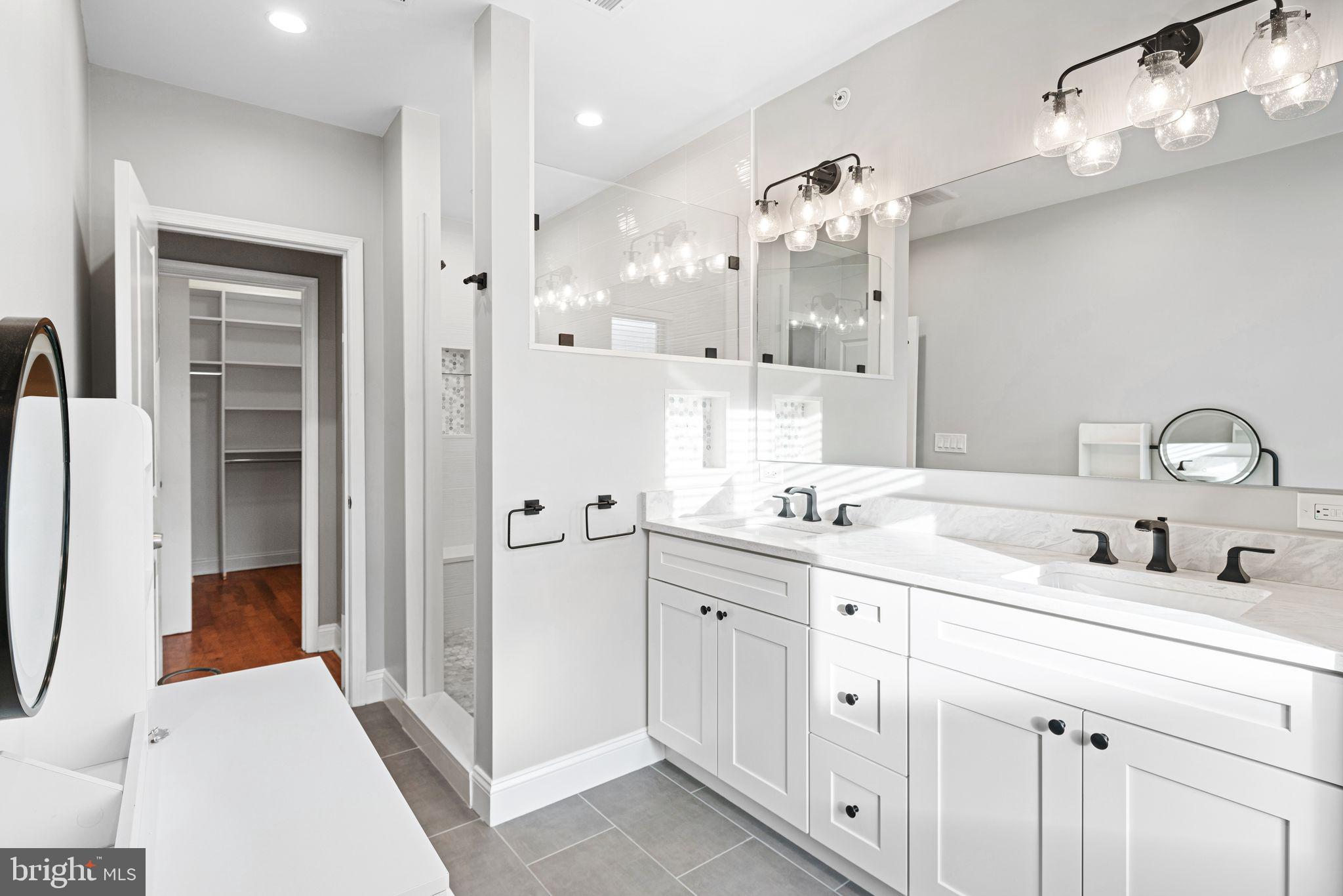 GRADUATE HOSPITAL - Residential