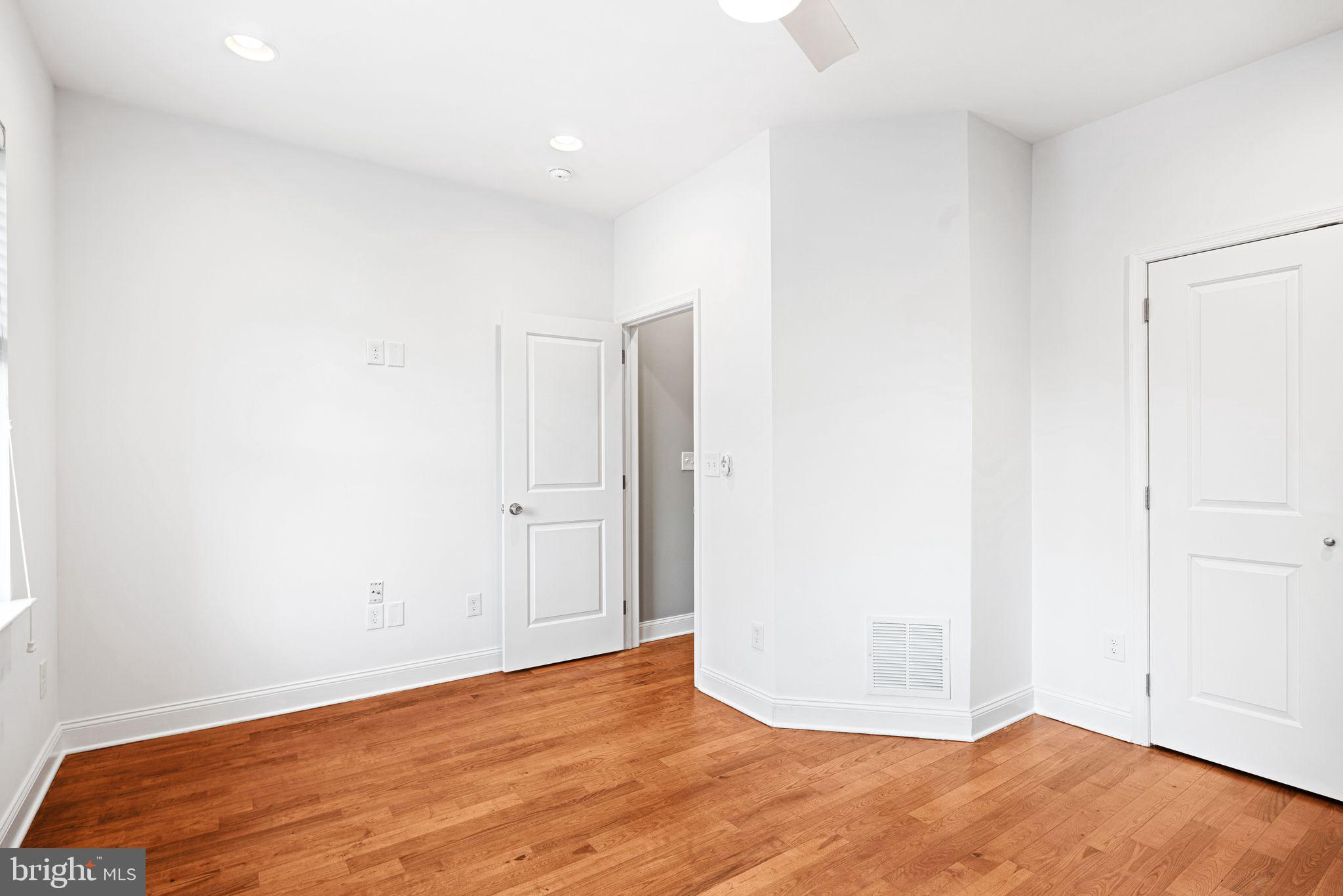 GRADUATE HOSPITAL - Residential