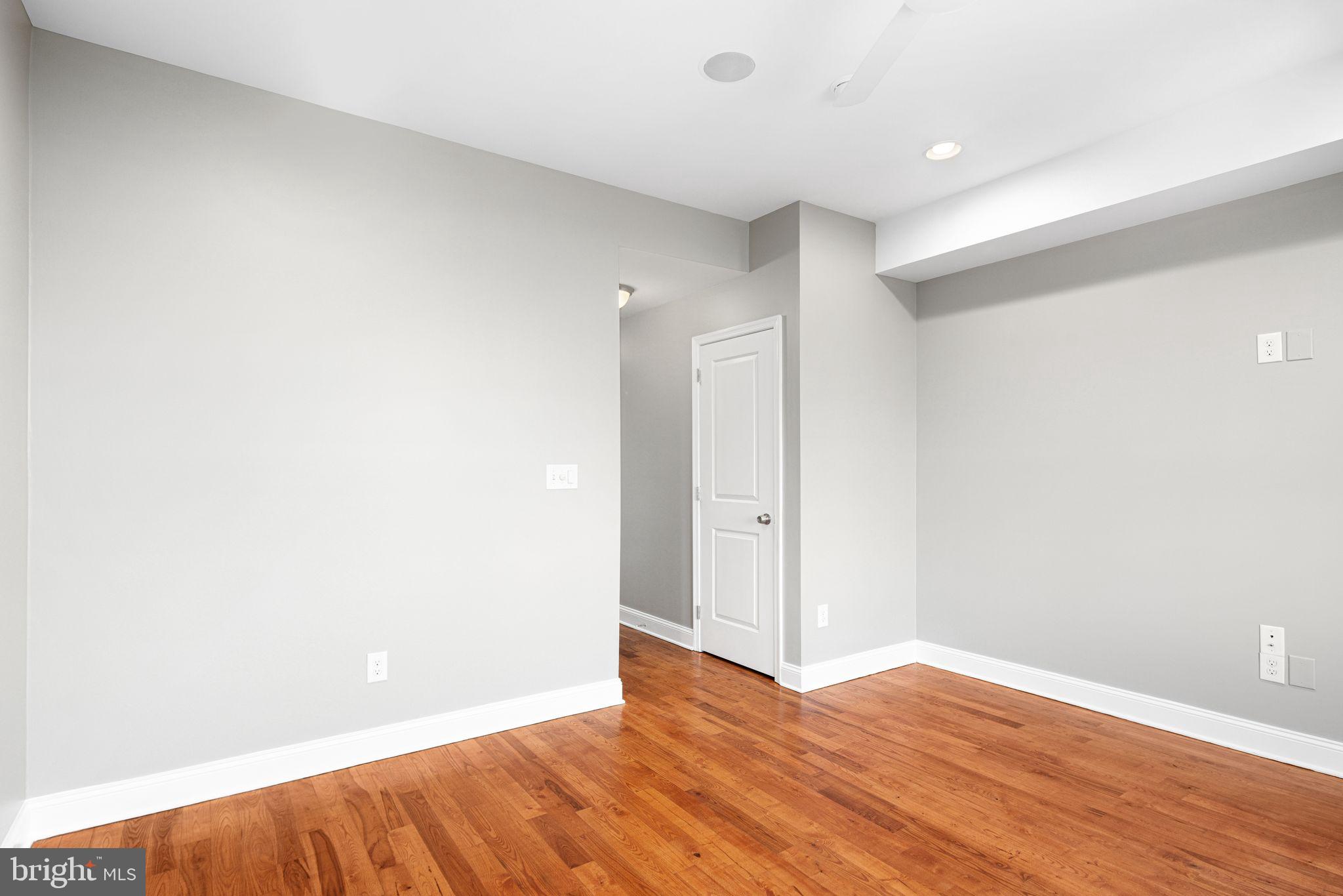 GRADUATE HOSPITAL - Residential