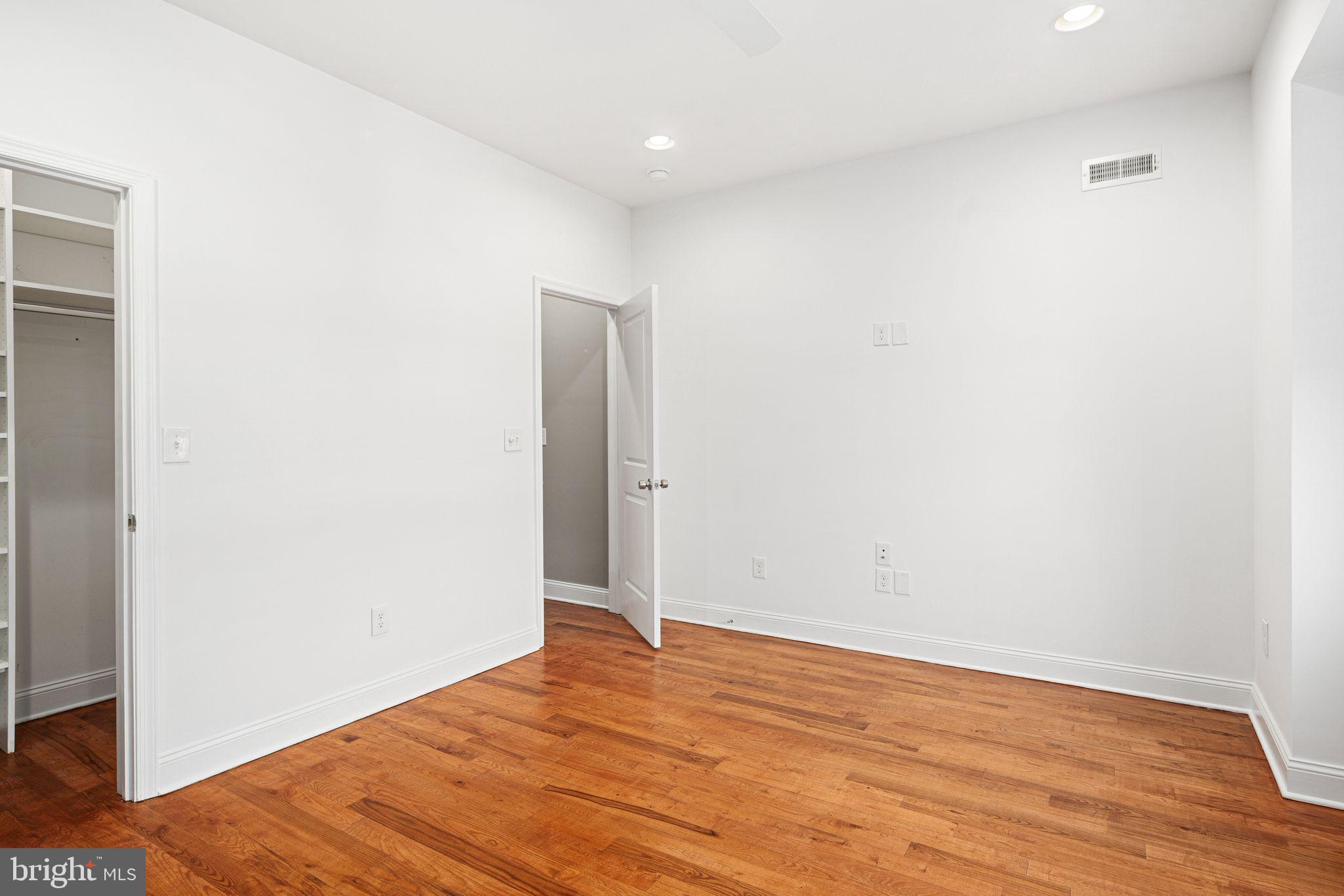 GRADUATE HOSPITAL - Residential