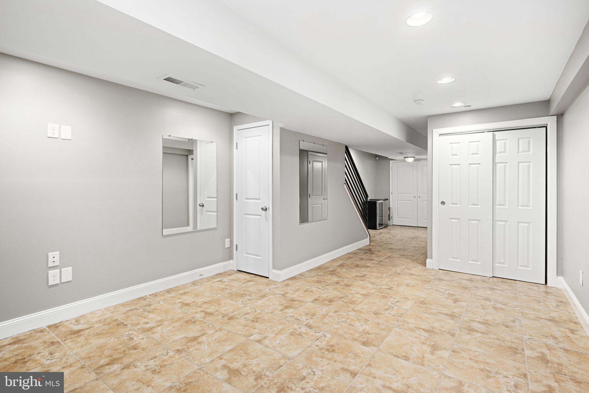 GRADUATE HOSPITAL - Residential