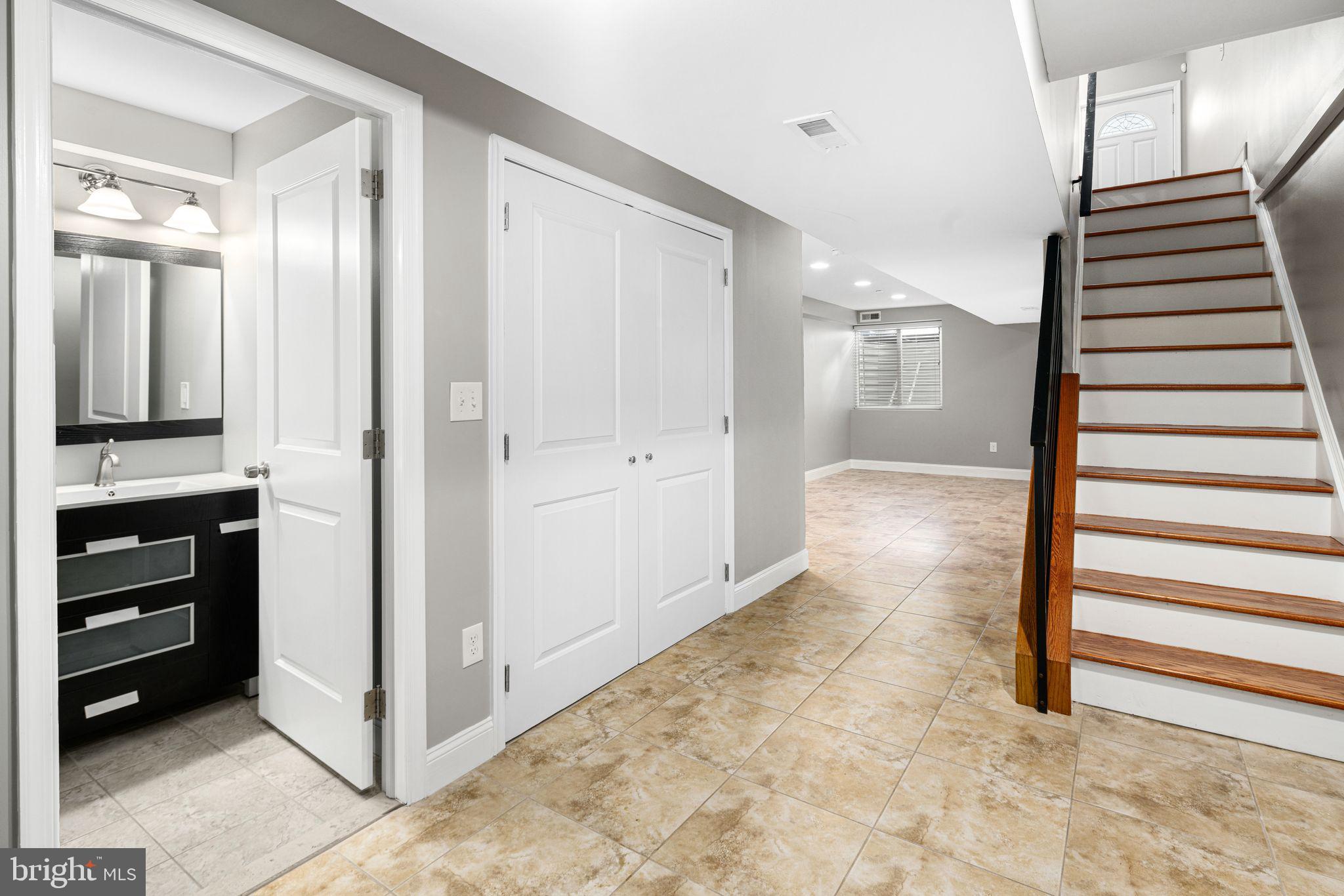 GRADUATE HOSPITAL - Residential