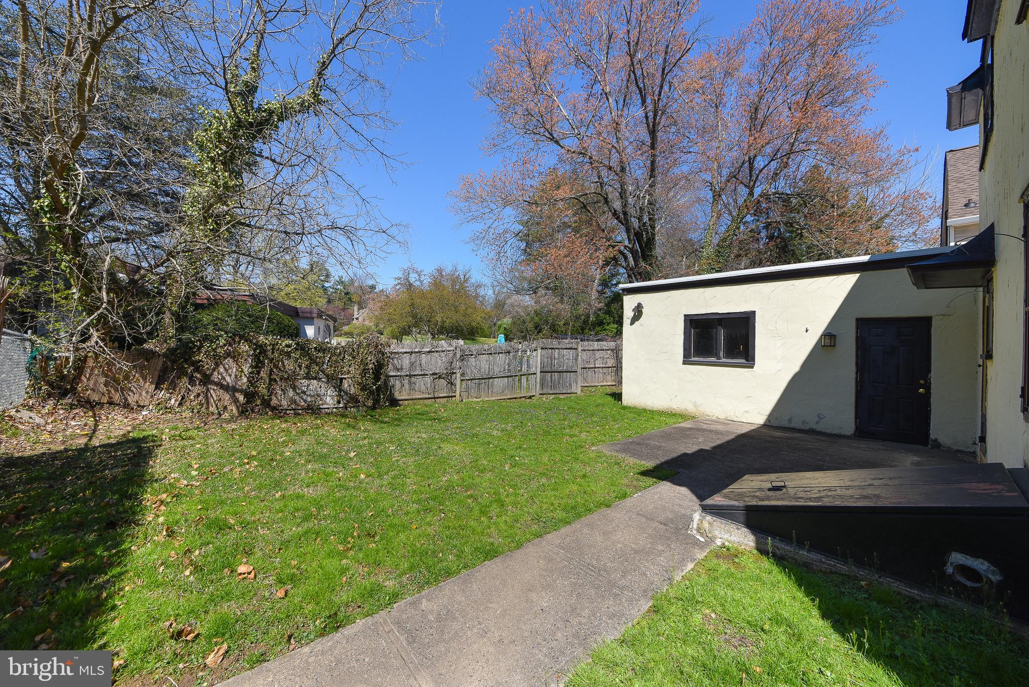 CHELTENHAM VIL - Residential