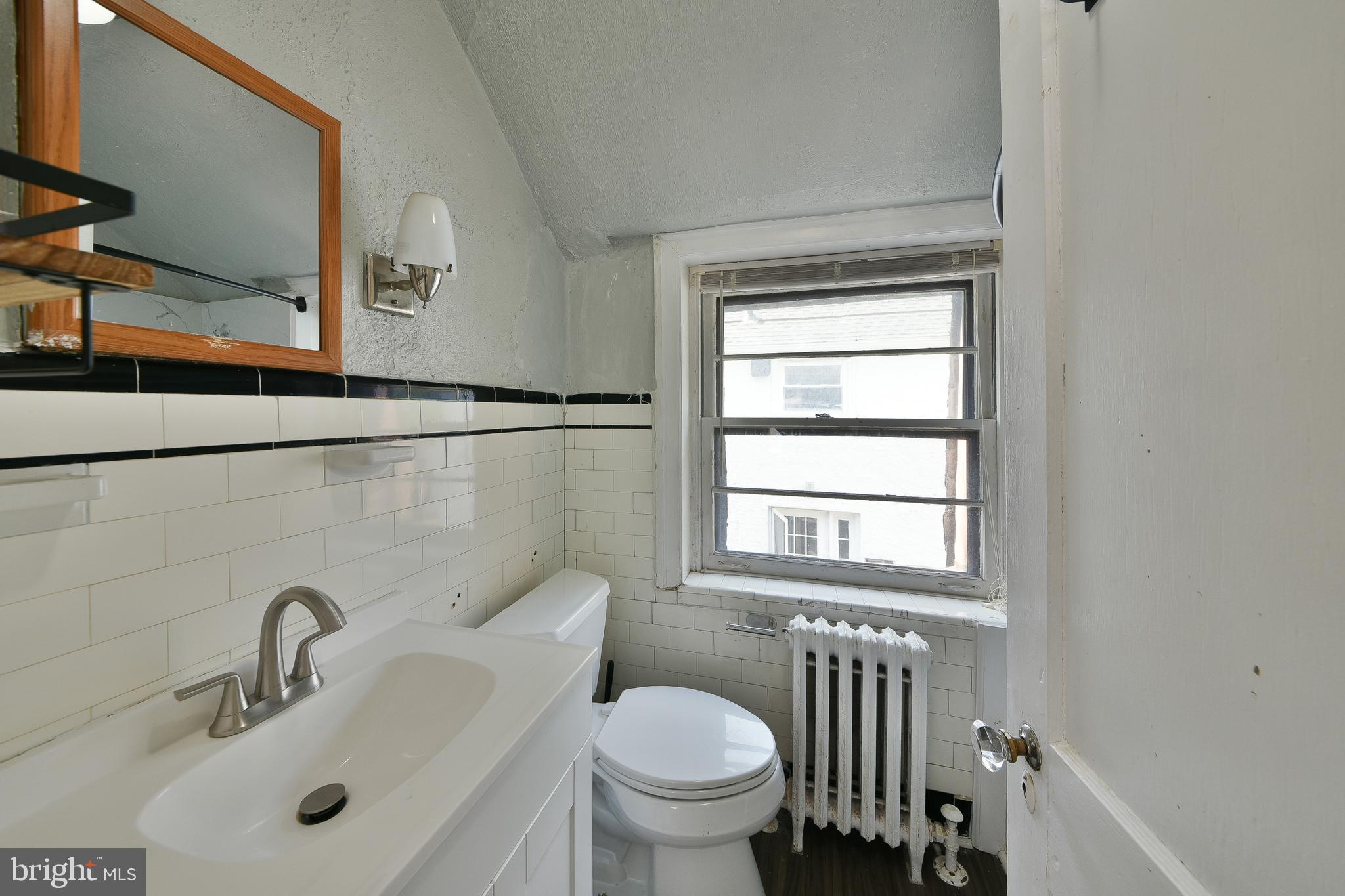 CHELTENHAM VIL - Residential