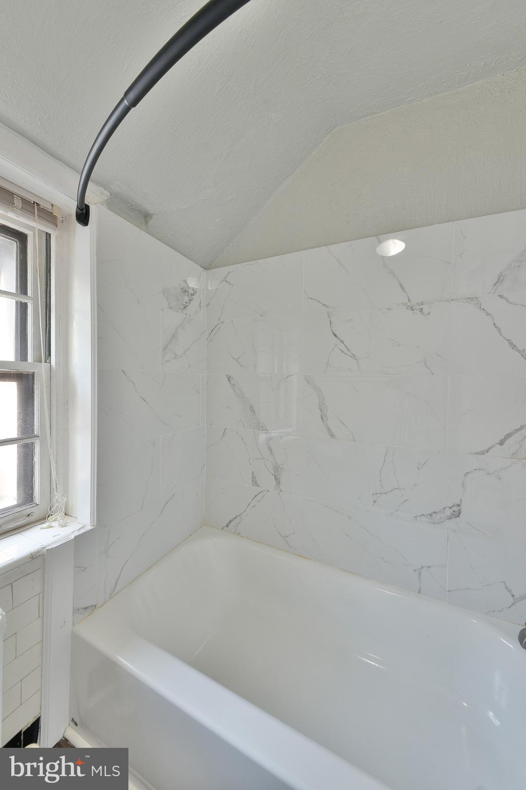 CHELTENHAM VIL - Residential