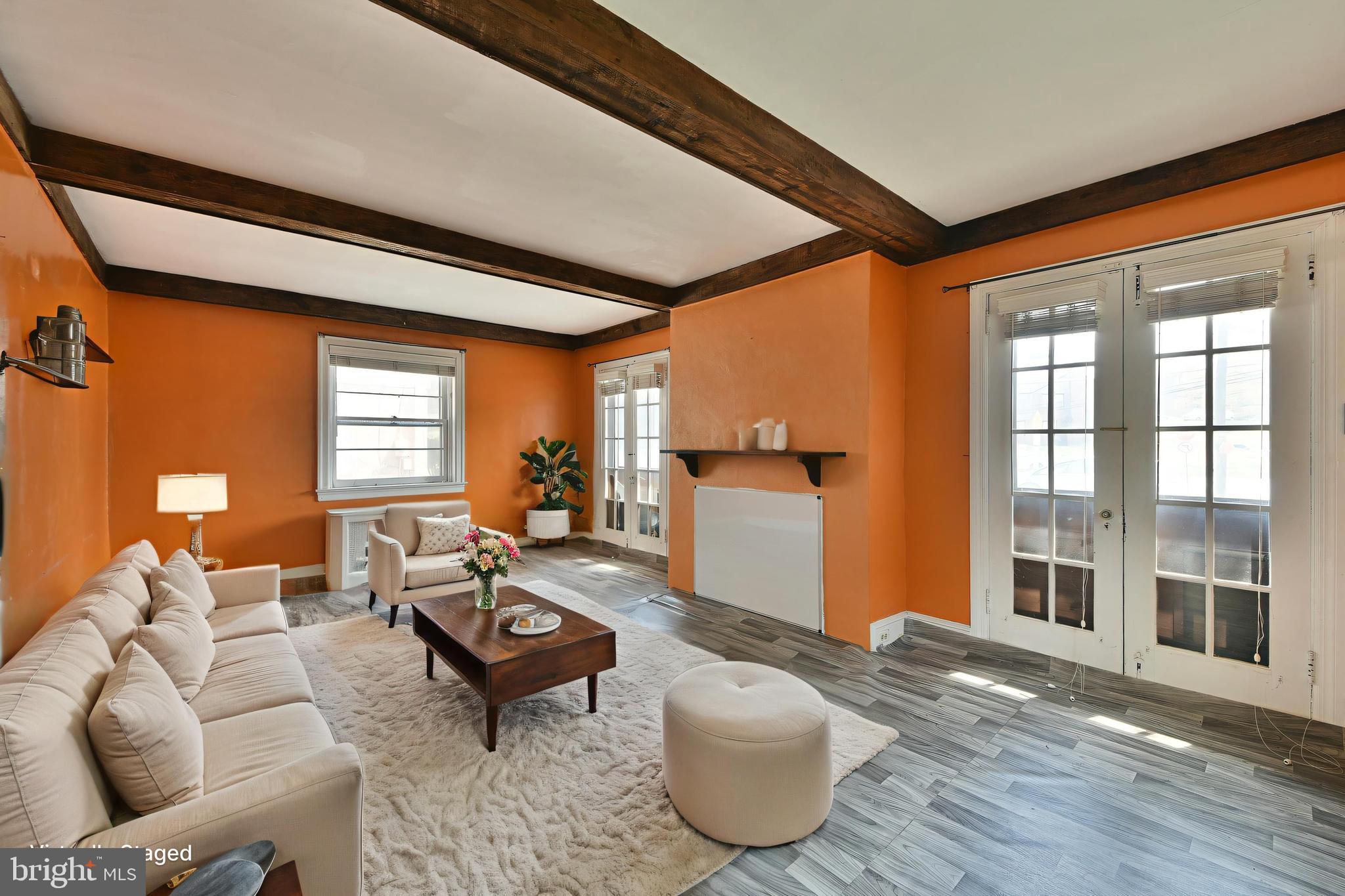 CHELTENHAM VIL - Residential