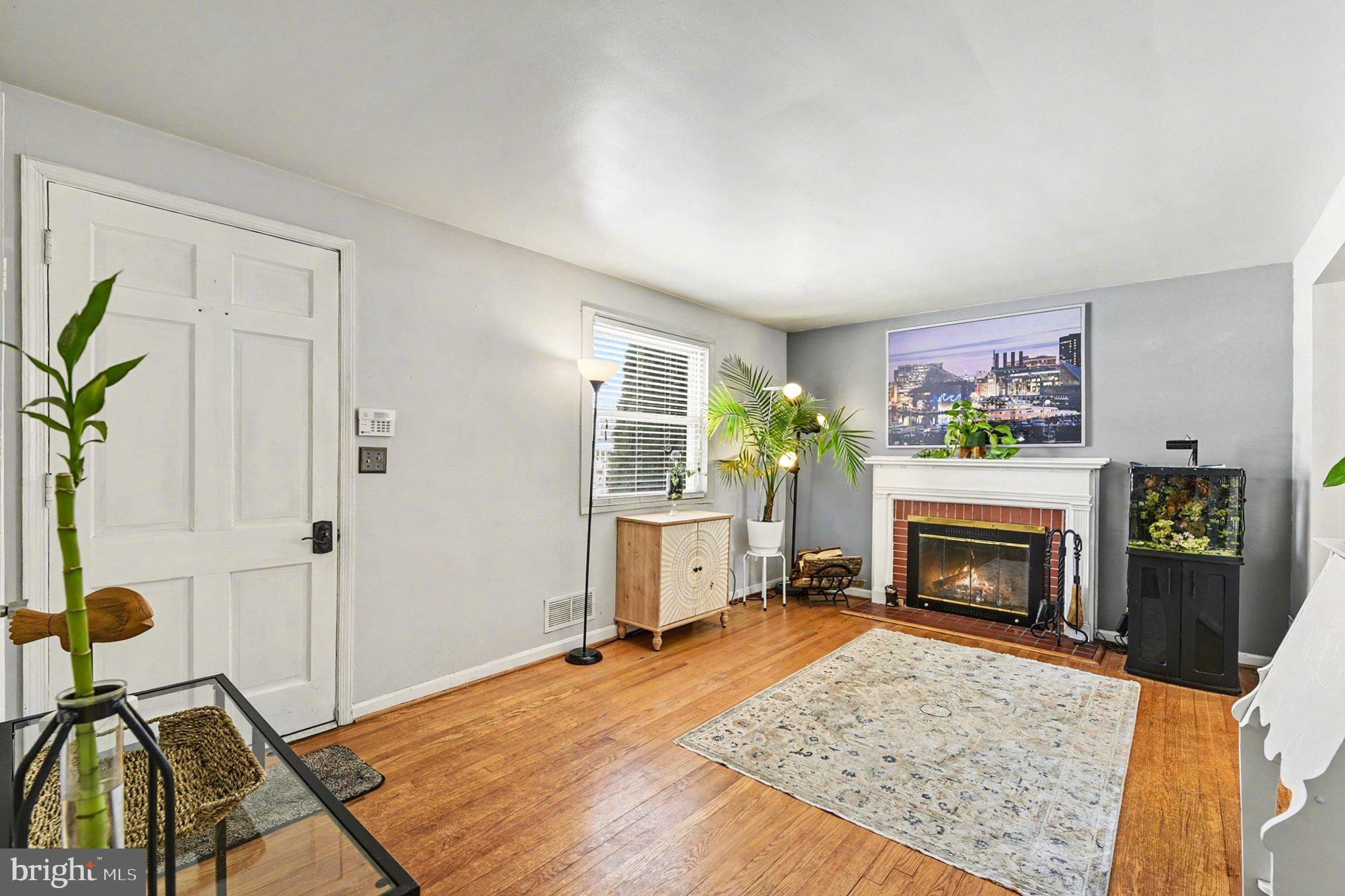 GREENTOP MANOR - Residential