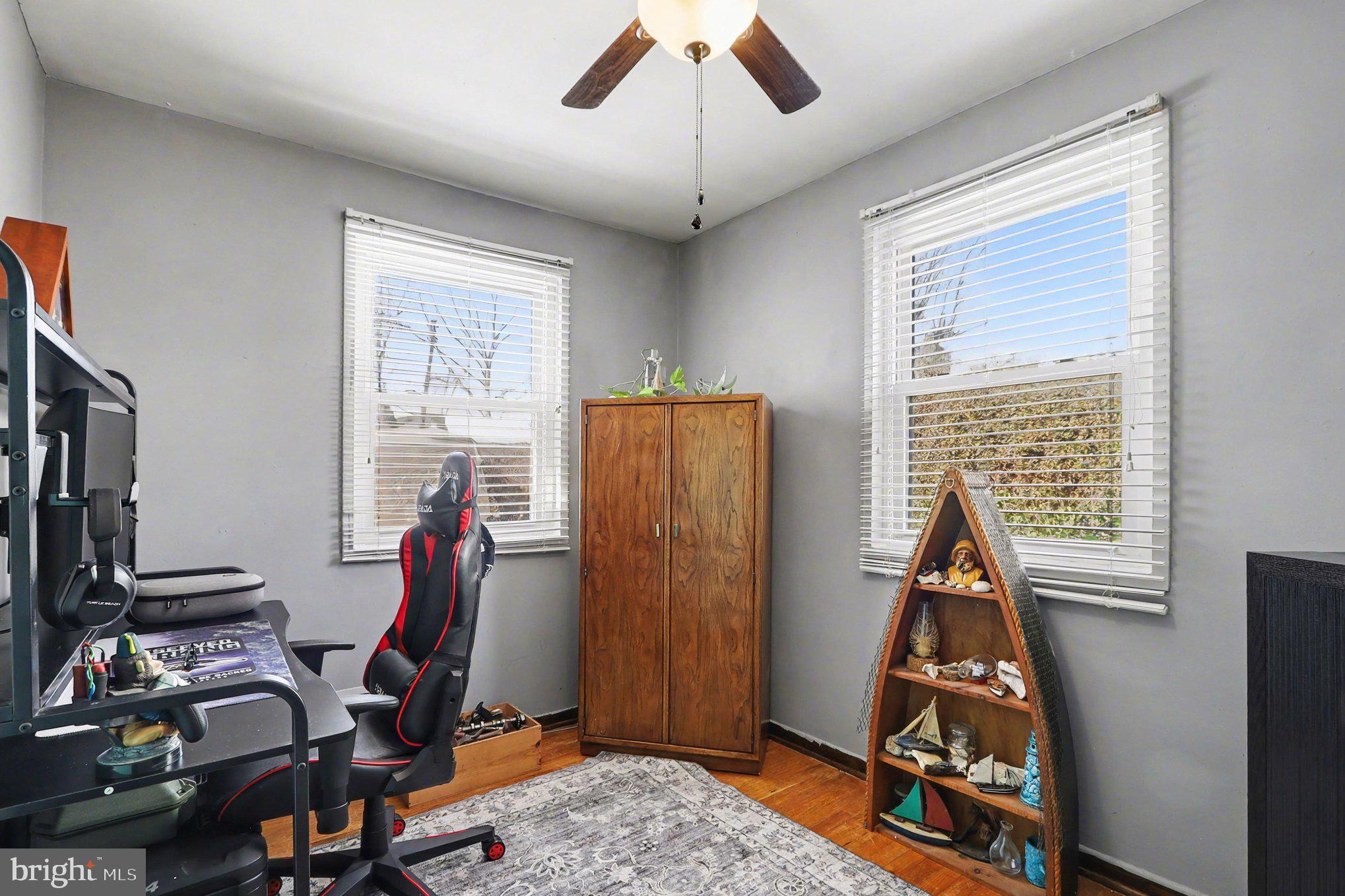 GREENTOP MANOR - Residential