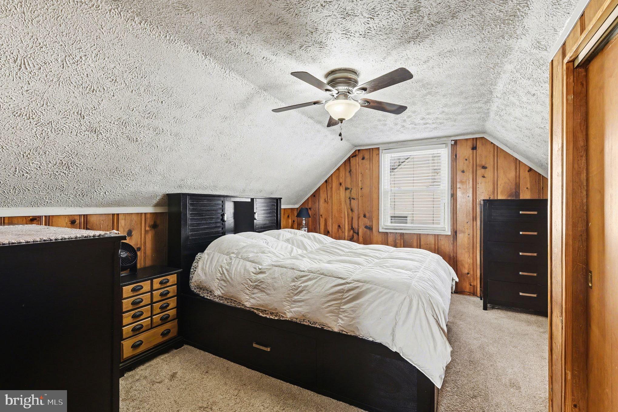 GREENTOP MANOR - Residential