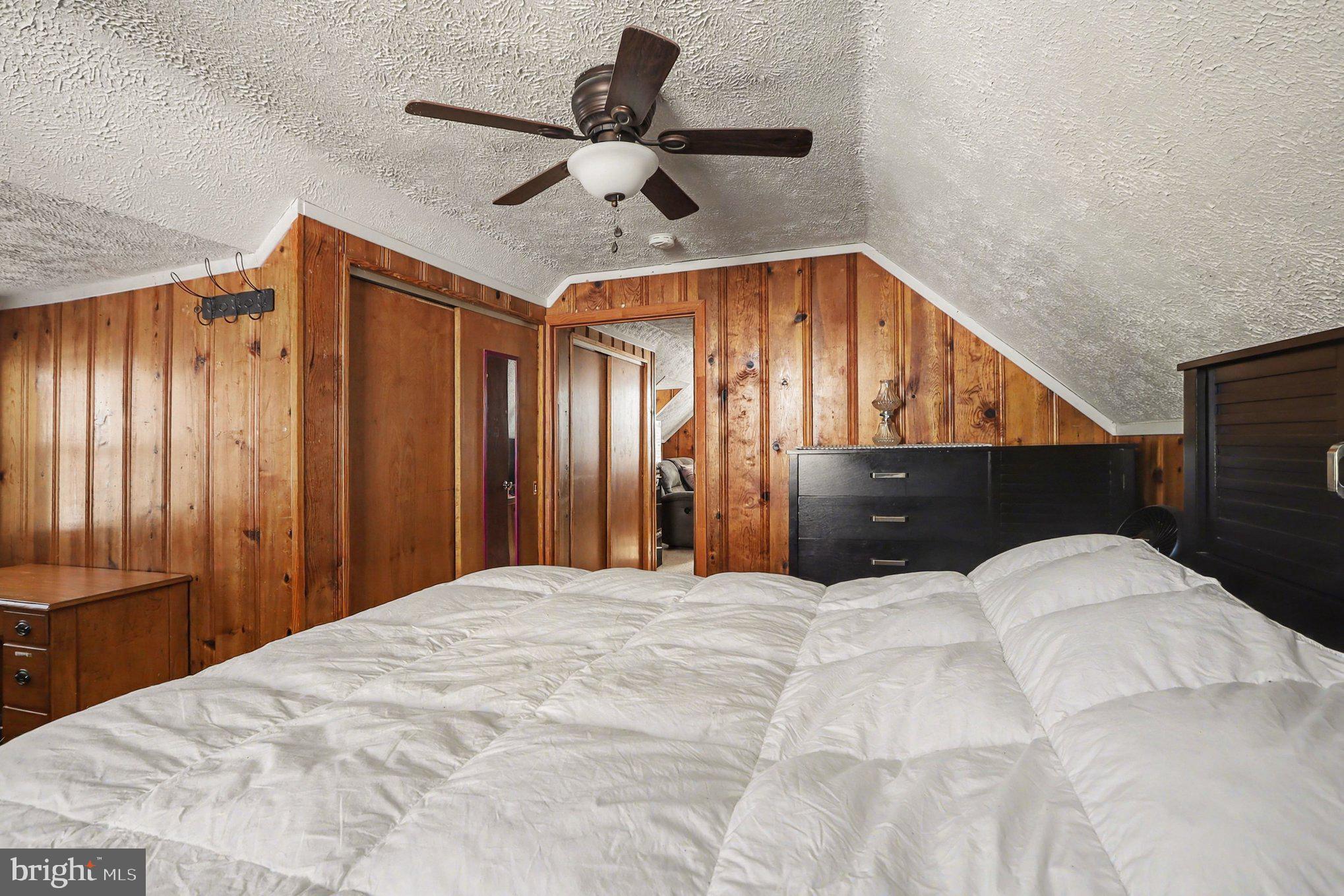 GREENTOP MANOR - Residential