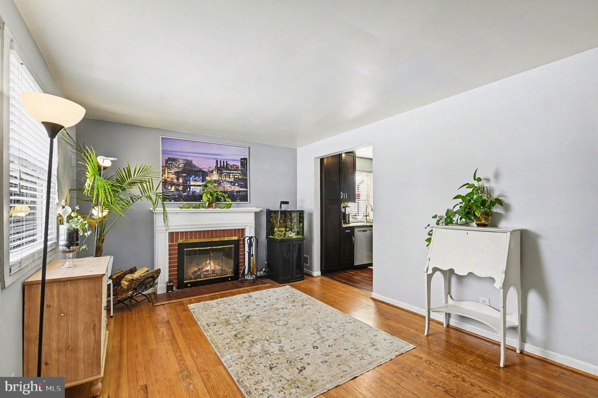 GREENTOP MANOR - Residential