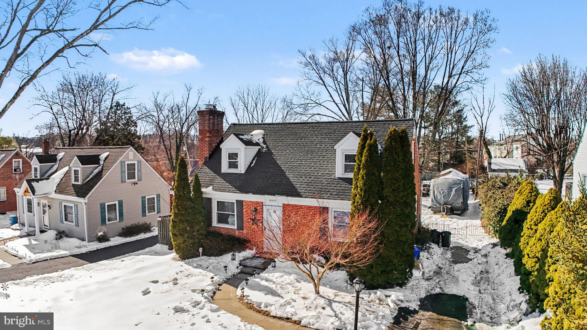 GREENTOP MANOR - Residential