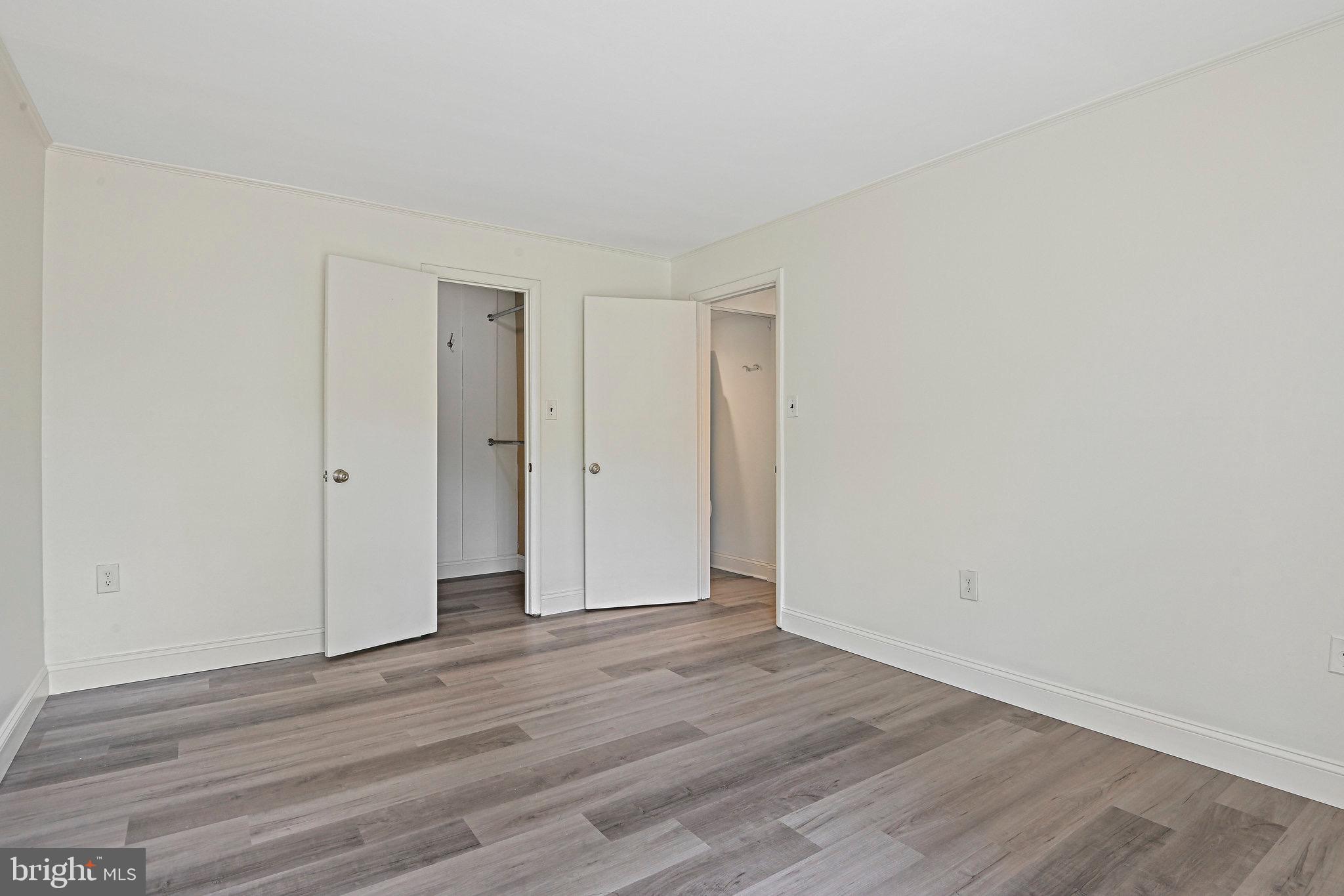 MC LEAN CHASE - Residential