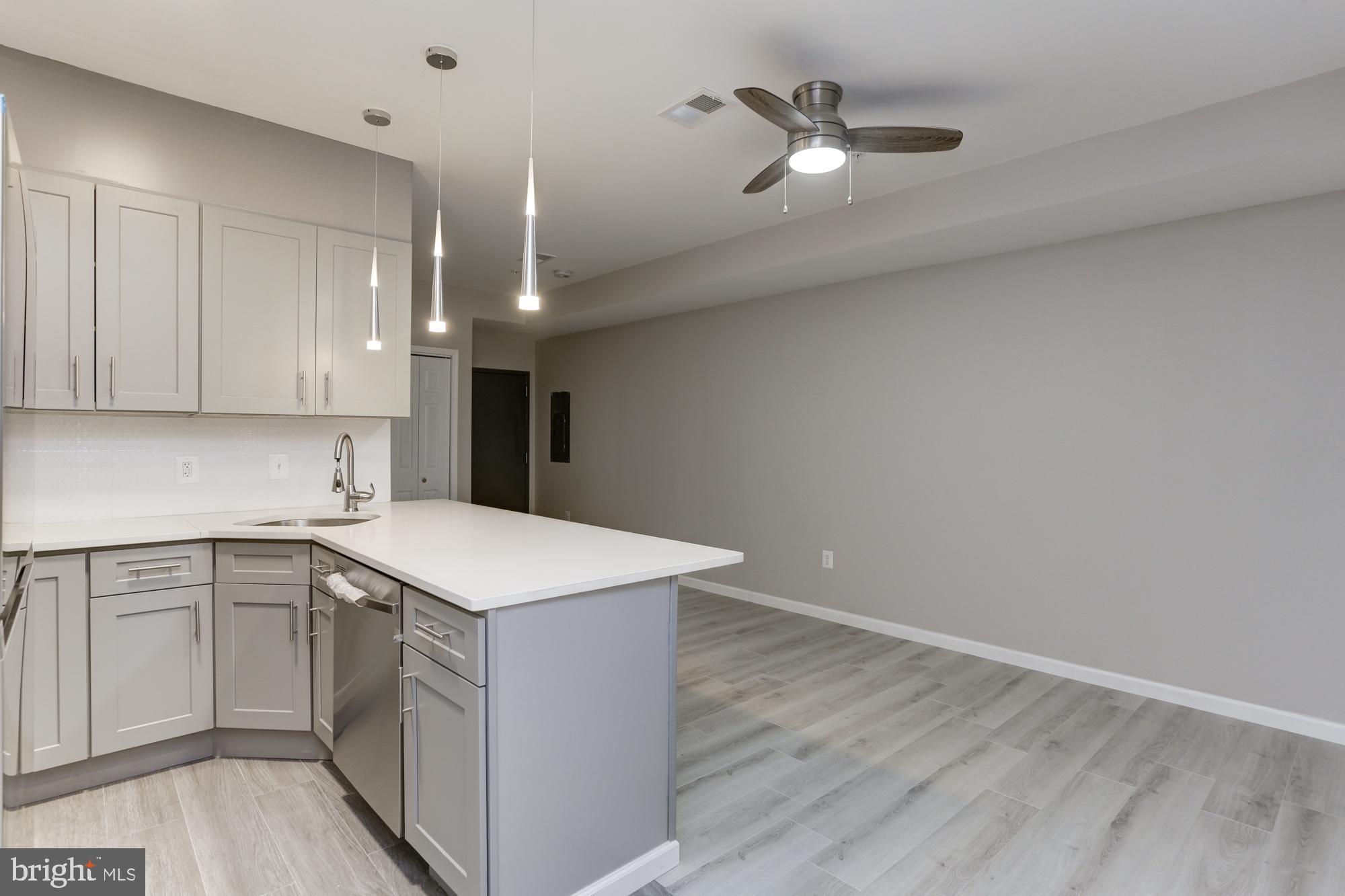 HIGHLANDTOWN - Residential Lease