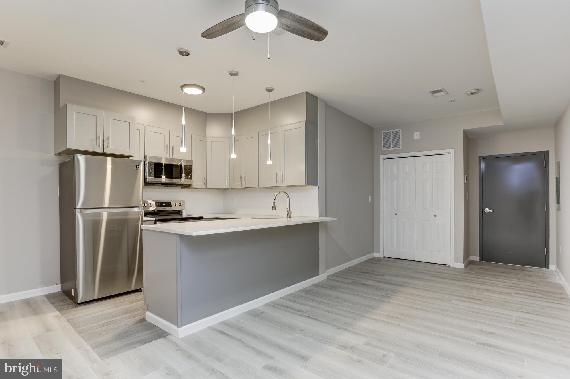 HIGHLANDTOWN - Residential Lease