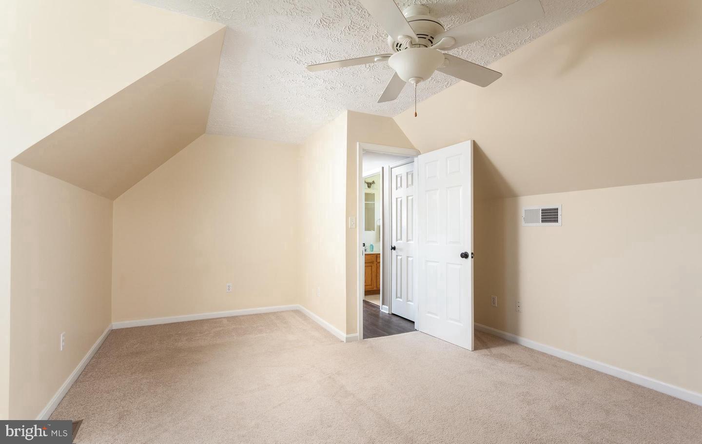 BEULAH LAND - Residential