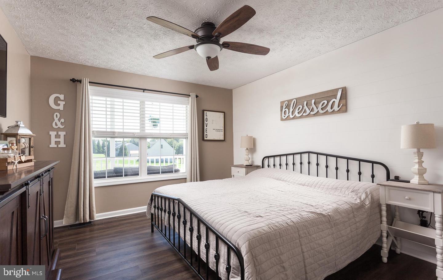 BEULAH LAND - Residential