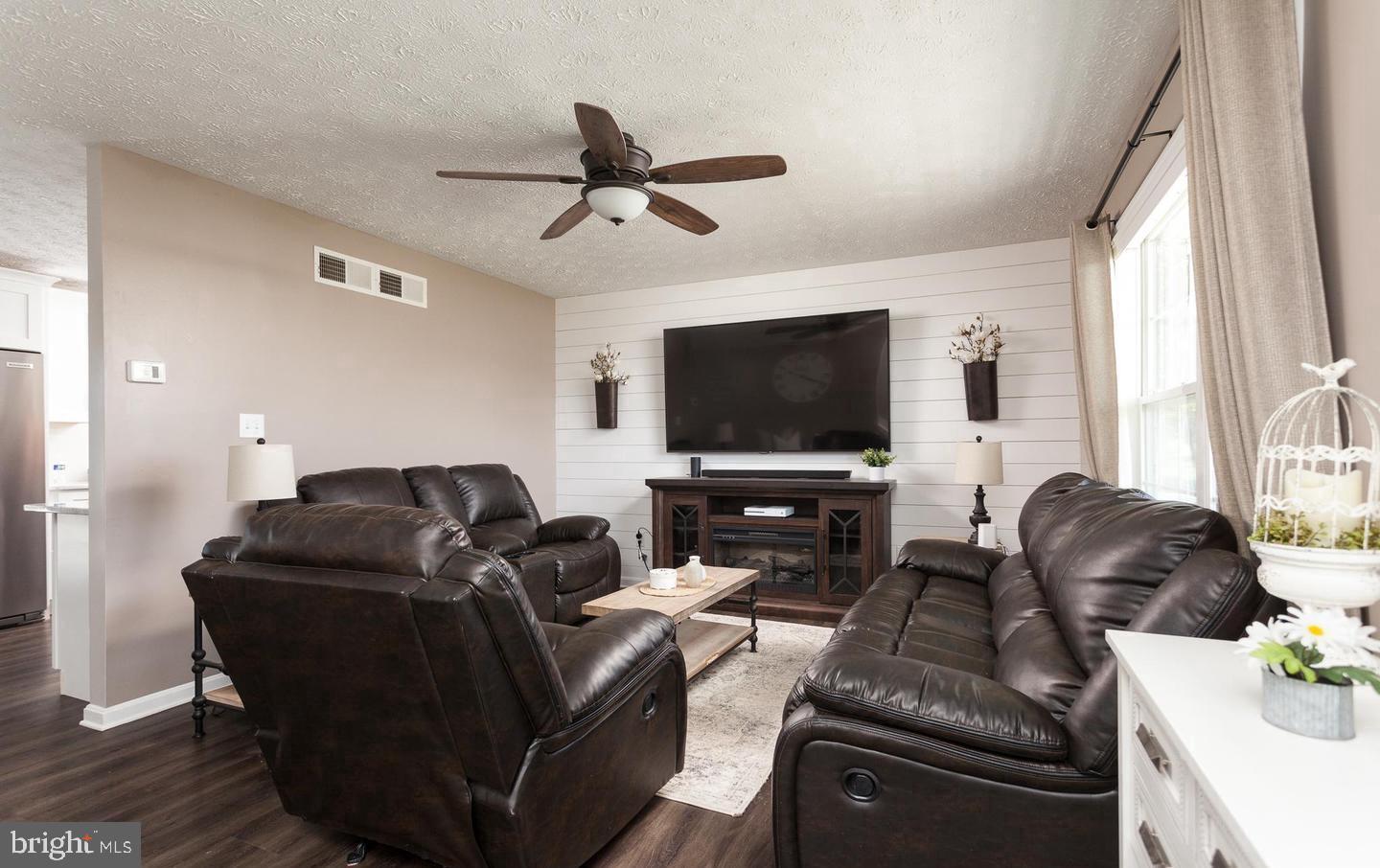 BEULAH LAND - Residential