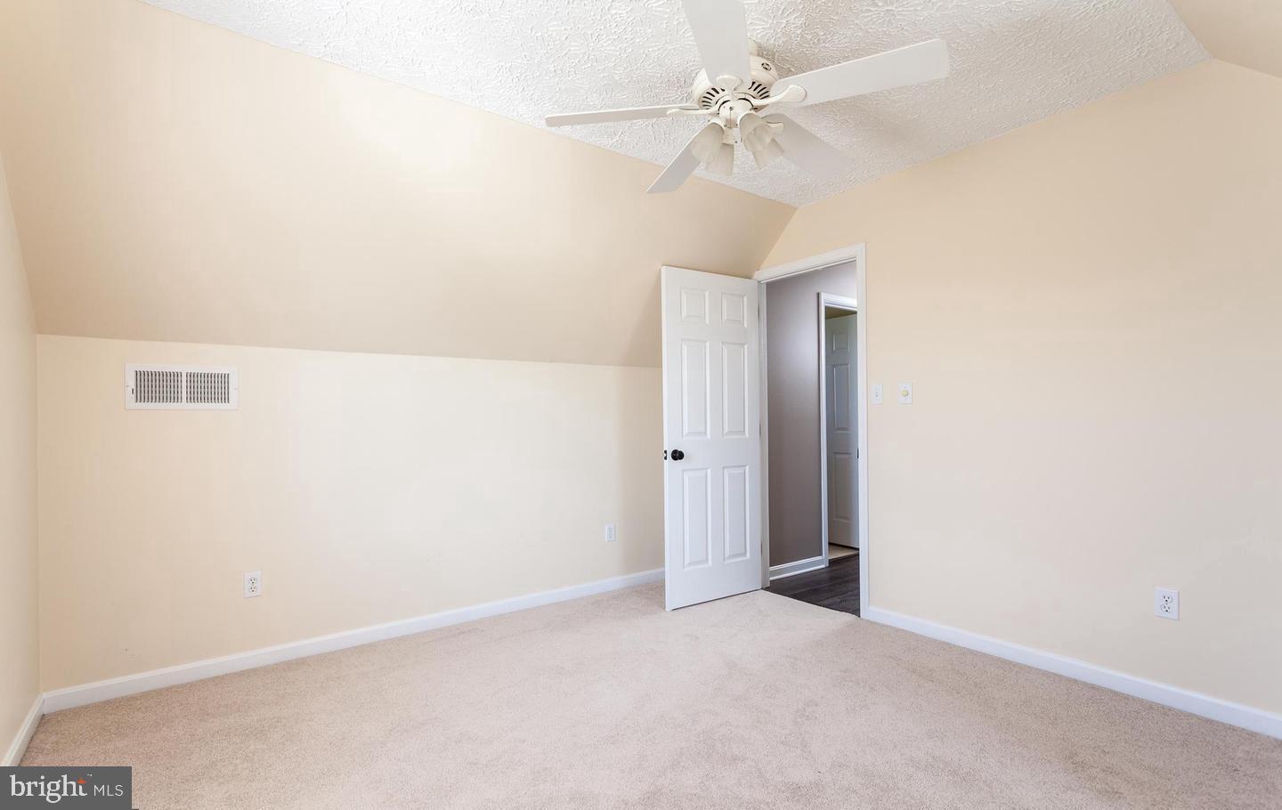 BEULAH LAND - Residential