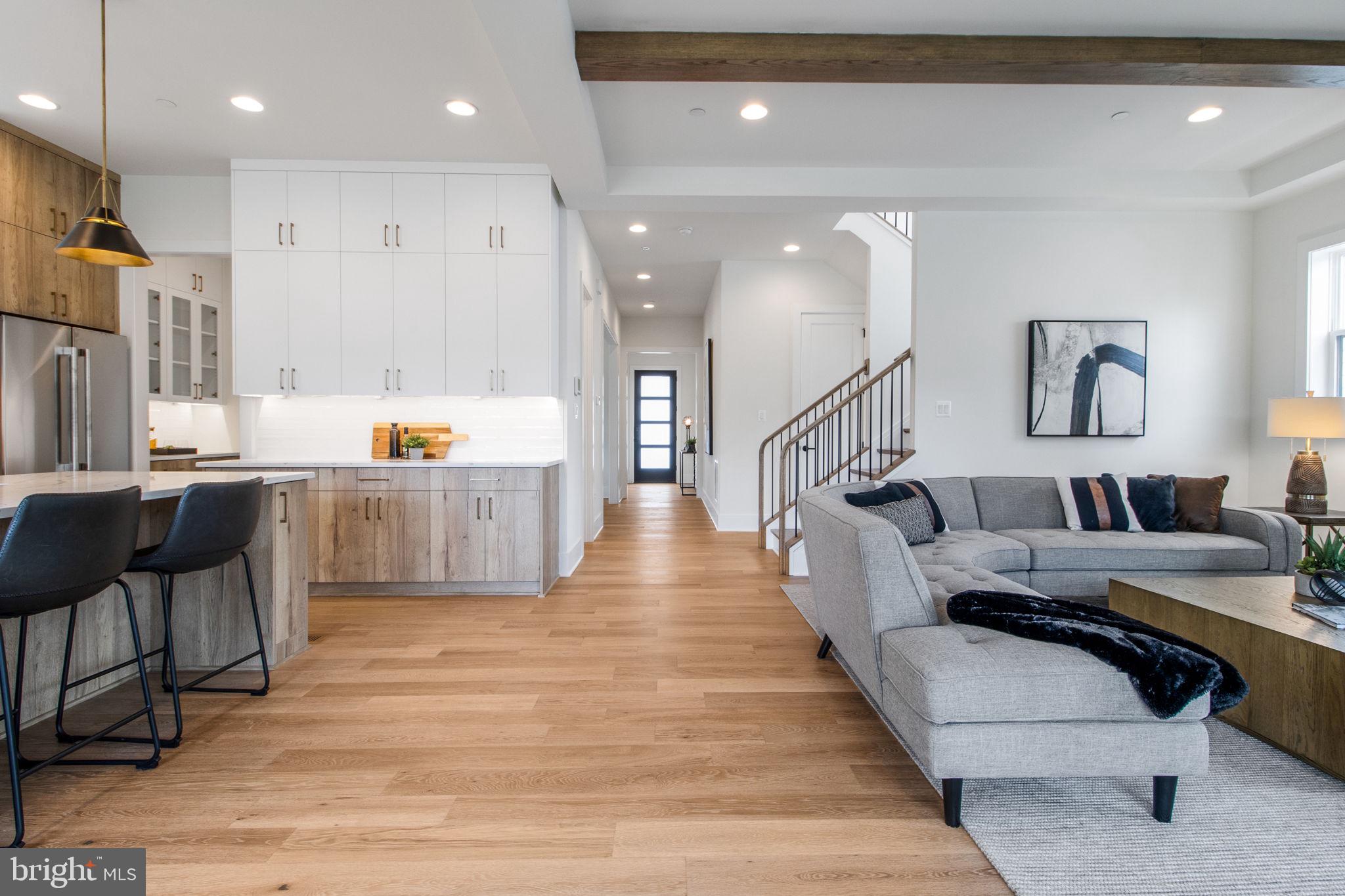 CHEVY CHASE COMMONS - Residential