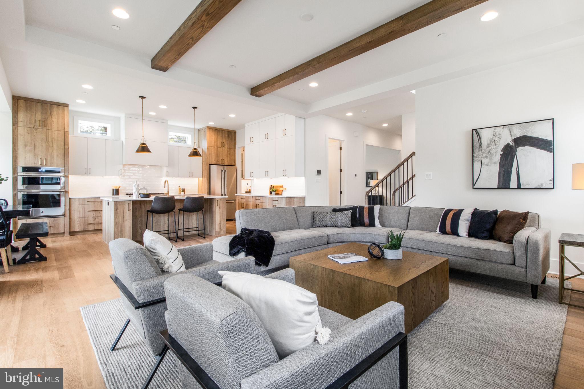 CHEVY CHASE COMMONS - Residential